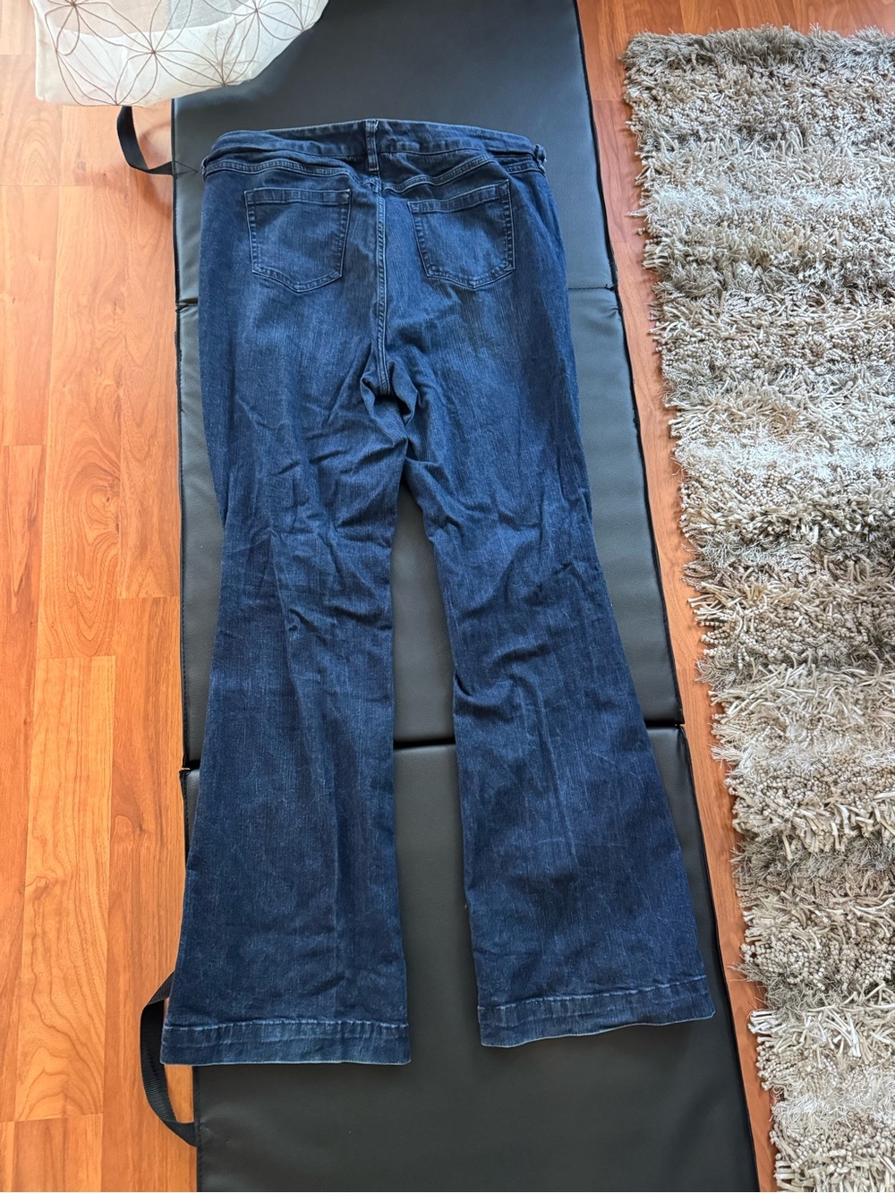 Classic Women's Dark Blue Flare Jeans - Picture 2 of 3